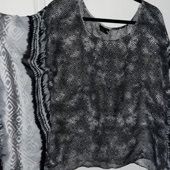 Feathers light gray print sheer flowey blouse - Picture 2 of 5